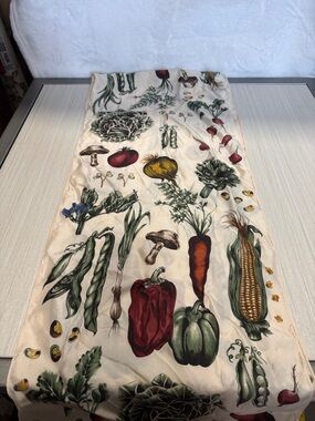 Cream Vegetable Print Table Runner with Green & Red Produce